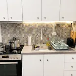 Elli's House -